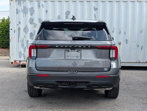 CARBONIZED GRAY METALLIC 2026 Ford Explorer Active