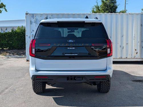 SPACE SILVER METALLIC 2026 Ford Expedition Tremor