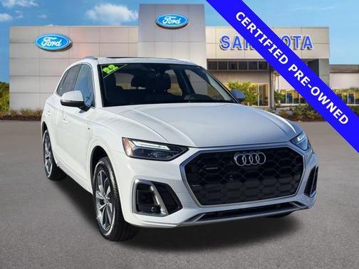 2022 Audi Q5 45 S line Premium Plus