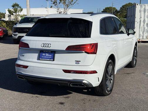 2022 Audi Q5 45 S line Premium Plus