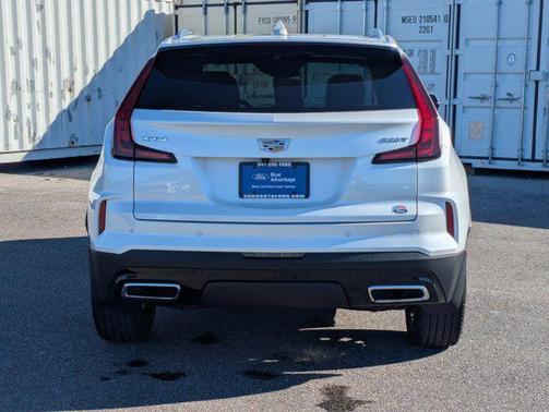 2025 Cadillac XT4 Premium Luxury