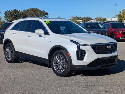 2025 Cadillac XT4 Premium Luxury