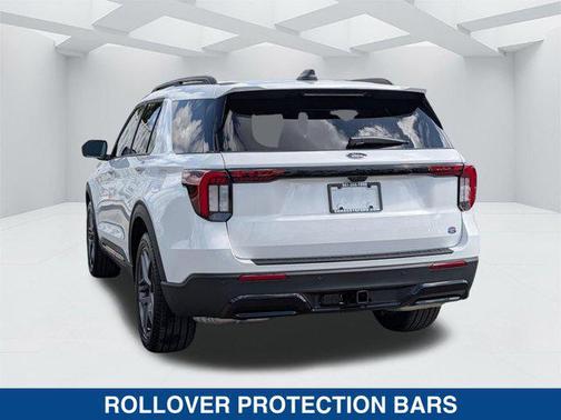 STAR WHITE MET TRI-COAT 2026 Ford Explorer ST-Line