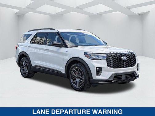 STAR WHITE MET TRI-COAT 2026 Ford Explorer ST-Line