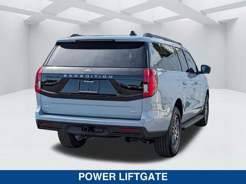 Glacier Gray Metallic Tri-Coat 2026 Ford Expedition Max Active 4x2