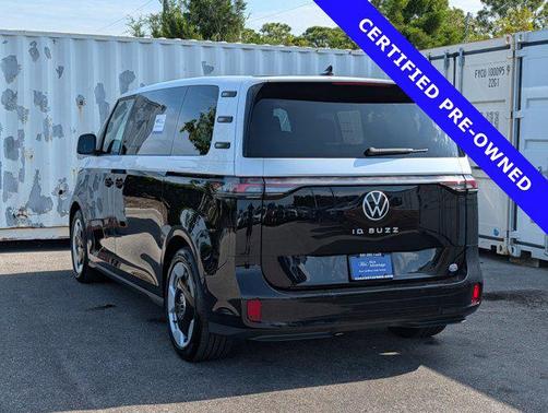 Deep Black Pearl 2025 Volkswagen ID. Buzz Pro S
