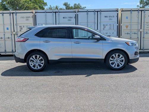 ICONIC SILVER 2020 Ford Edge Titanium