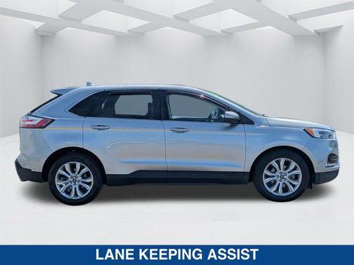 ICONIC SILVER 2020 Ford Edge Titanium