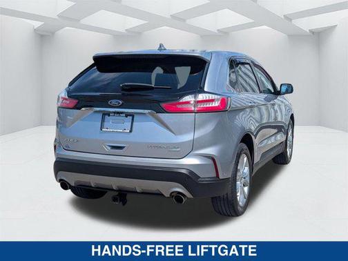 ICONIC SILVER 2020 Ford Edge Titanium