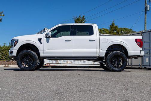 STAR WHITE METALLIC TRICOAT 2025 Ford F-150 Lariat