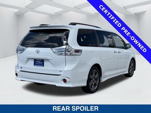 2019 Toyota Sienna SE Premium
