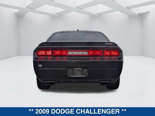 2009 Dodge Challenger SRT8