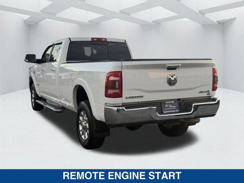 2020 RAM 2500 Laramie Crew Cab 4X4 8' Box