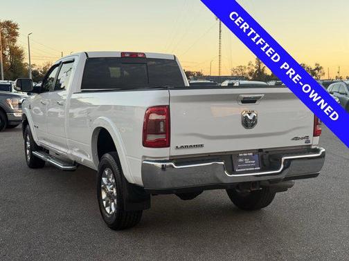 2020 RAM 2500 Laramie Crew Cab 4X4 8' Box