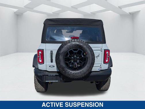 AVALANCHE GRAY 2026 Ford Bronco Badlands