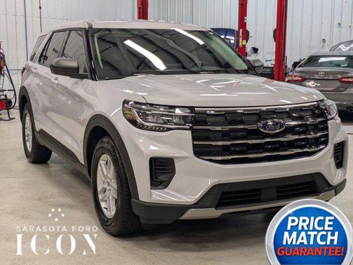 SPACE WHITE METALLIC 2026 Ford Explorer Active