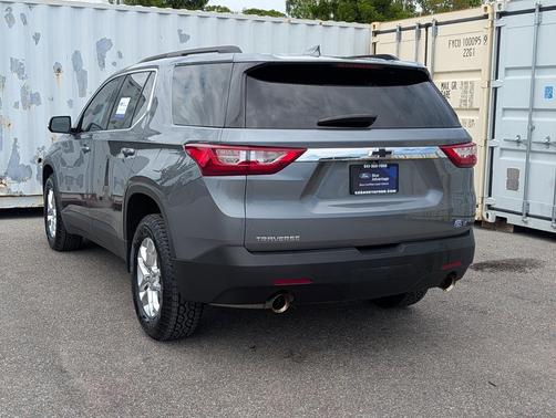 Satin Steel Metallic 2020 Chevrolet Traverse LT Cloth