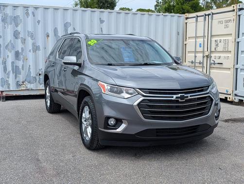 Satin Steel Metallic 2020 Chevrolet Traverse LT Cloth