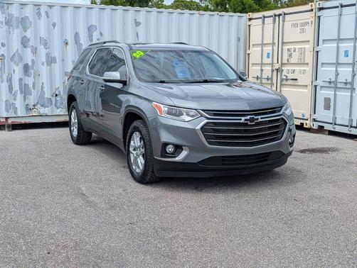 Satin Steel Metallic 2020 Chevrolet Traverse LT Cloth
