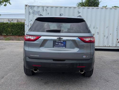 Satin Steel Metallic 2020 Chevrolet Traverse LT Cloth