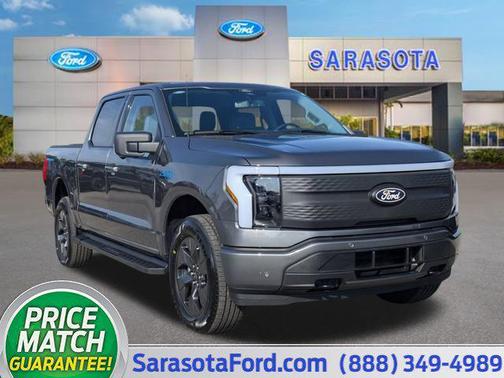 2025 Ford F-150 Lightning Flash