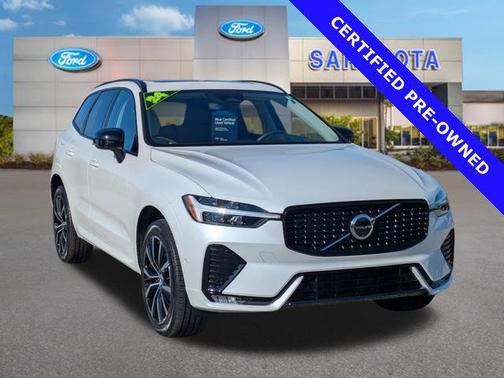 2024 Volvo XC60 B5 Plus Dark Theme