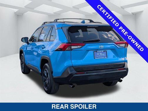 2021 Toyota RAV4 LE