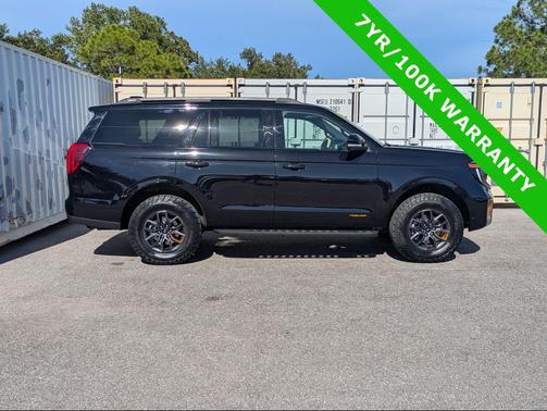 Agate Black Metallic 2025 Ford Expedition Tremor