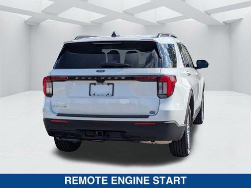STAR WHITE MET TRI-COAT 2026 Ford Explorer Active