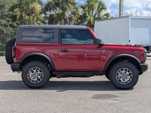 2025 Ford Bronco Badlands