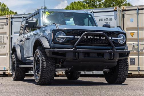 AZURE GRAY MET TRI-COAT 2024 Ford Bronco Wildtrak