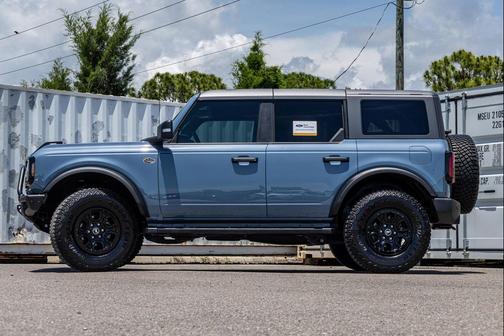 AZURE GRAY MET TRI-COAT 2024 Ford Bronco Wildtrak