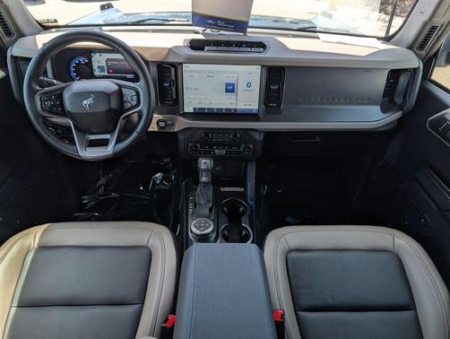 AZURE GRAY MET TRI-COAT 2024 Ford Bronco Wildtrak