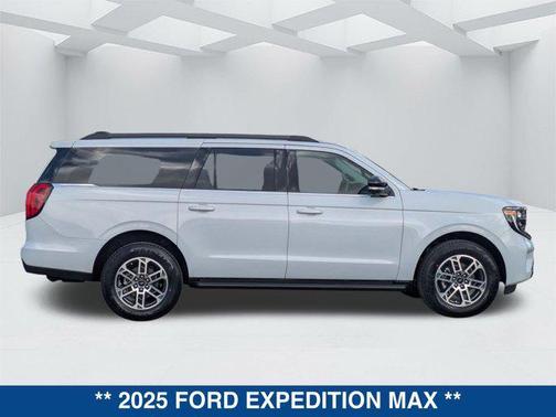 2025 Ford Expedition Max Active 4x2