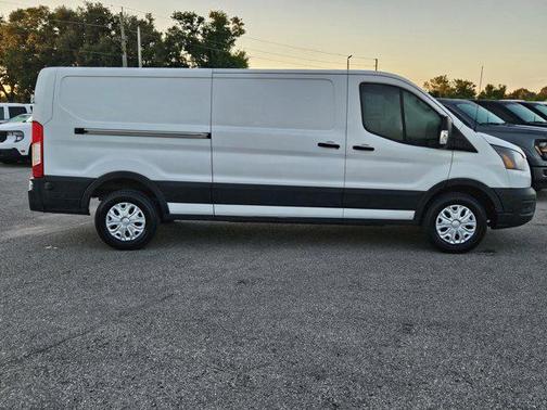 2022 Ford Transit-350 Base