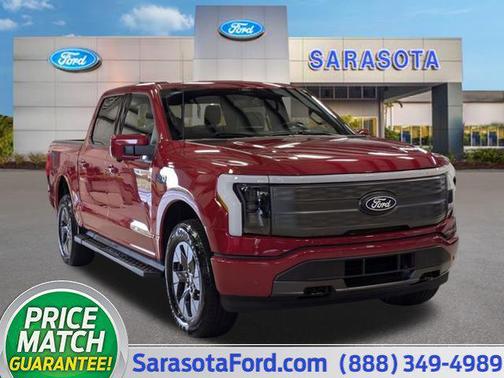 2025 Ford F-150 Lightning LARIAT