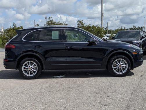 2018 Porsche Cayenne S