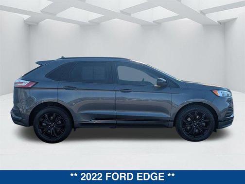 CARBONIZED GRAY 2022 Ford Edge SE
