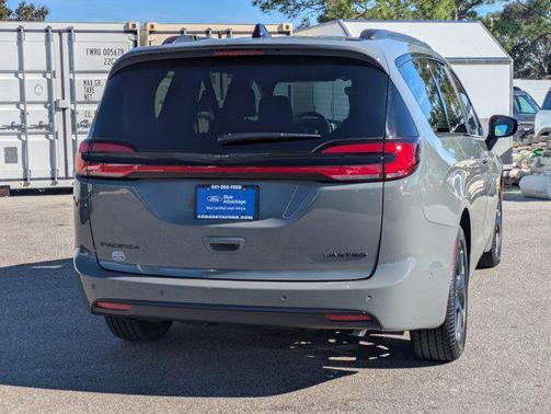 2023 Chrysler Pacifica Limited