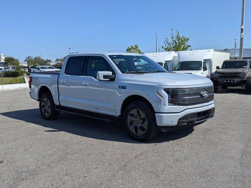 2025 Ford F-150 Lightning LARIAT