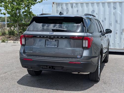 CARBONIZED GRAY METALLIC 2026 Ford Explorer Active