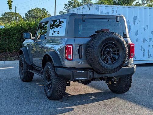 CARBONIZED GRAY METALLIC 2026 Ford Bronco Base 2 Door 4x4