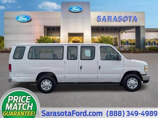 2011 Ford E350 Super Duty XLT