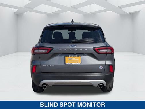 Carbonized Gray Metallic 2025 Ford Escape Active