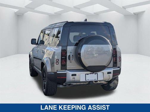 2025 Land Rover Defender 110 P400 S