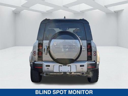 2025 Land Rover Defender 110 P400 S