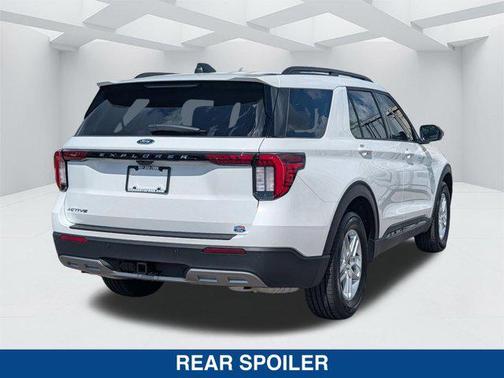 STAR WHITE MET TRI-COAT 2026 Ford Explorer Active w/200A Pkg
