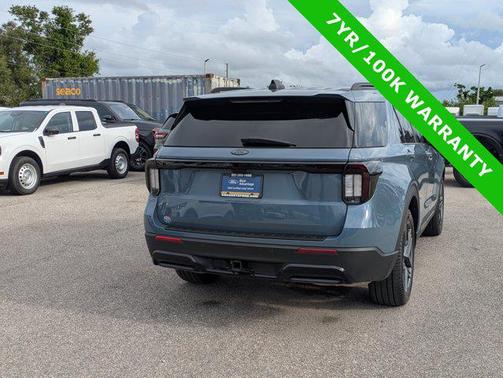 2025 Ford Explorer ST-Line