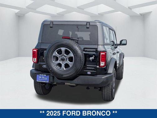 SHADOW BLACK 2025 Ford Bronco Big Bend