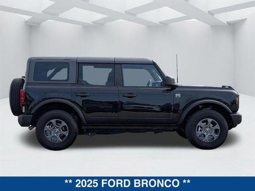 SHADOW BLACK 2025 Ford Bronco Big Bend